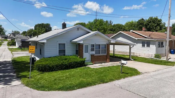 105 P Street ***, Bedford, IN 47421