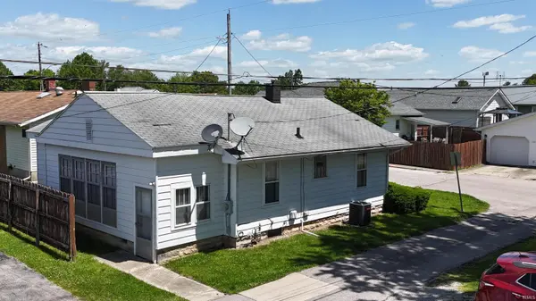 105 P Street ***, Bedford, IN 47421