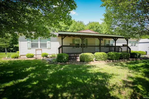 6858 S Greentuck DR, Owensburg, IN 47453
