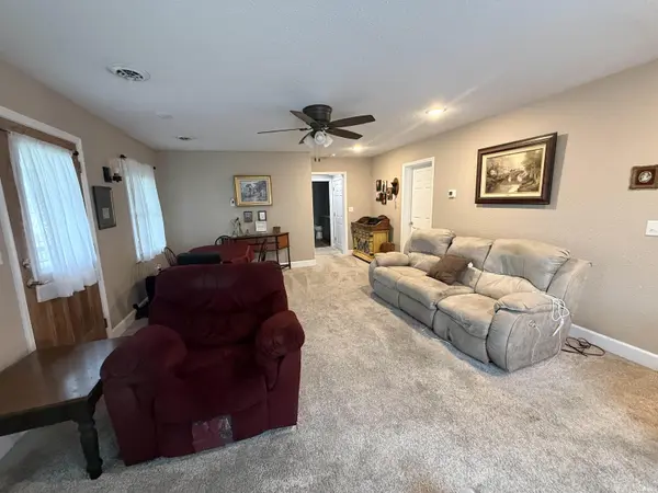 304 E Race ST, Odon, IN 47562