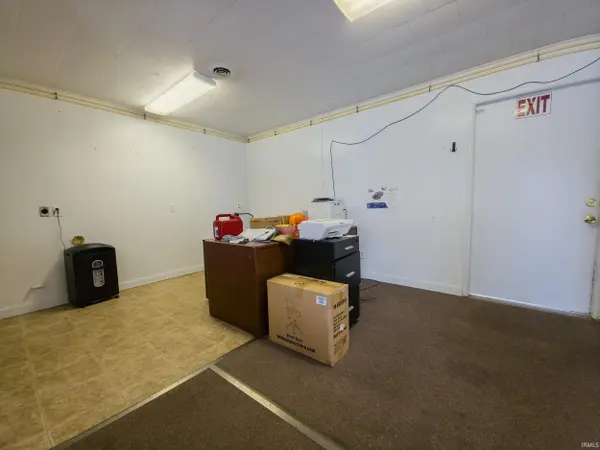 501 N Walnut ST, Mount Carmel, IL 62863