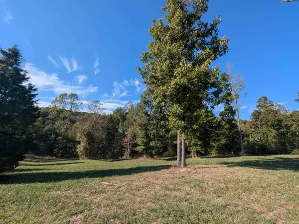 +/- 3.5 acres Chicken Farm RD, Shoals, IN 47581