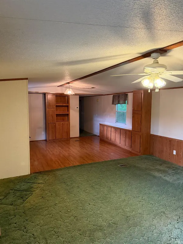 7856 S County Rd 575 E ***, Marengo, IN 47140