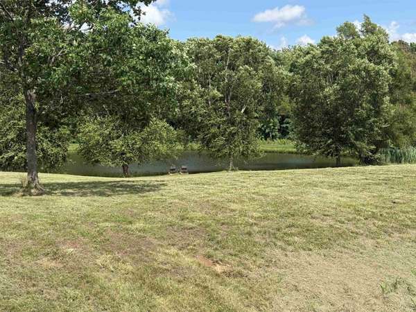 5900 SERENITY DR, Mount Vernon, IN 47620