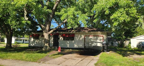 226 N Lombardy DR, South Bend, IN 46619