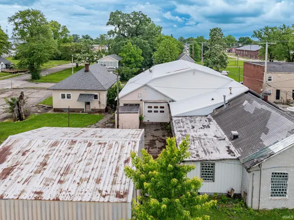 313 W 5th ST, Muncie, IN 47302