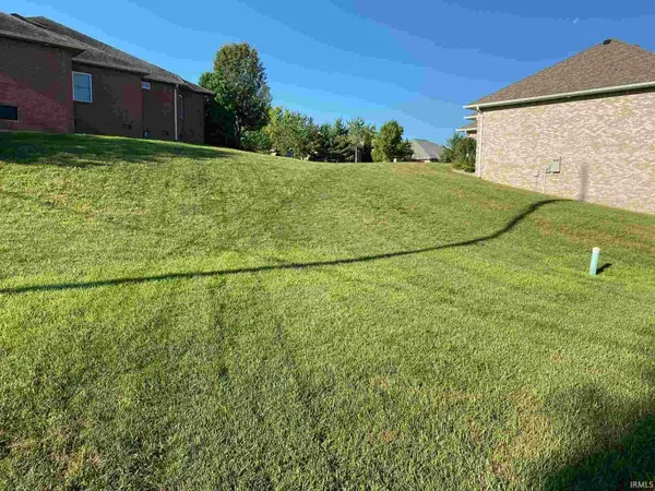 3868 E Regents CIR, Bloomington, IN 47401