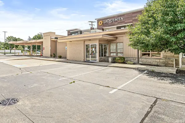 52530 Indiana State Route 933 Route, South Bend, IN 46637