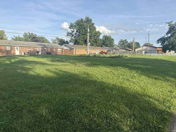 1828 WESTWOOD DR, Mount Vernon, IN 47620
