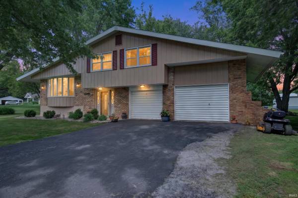 12415 S 950 E ***, Galveston, IN 46932