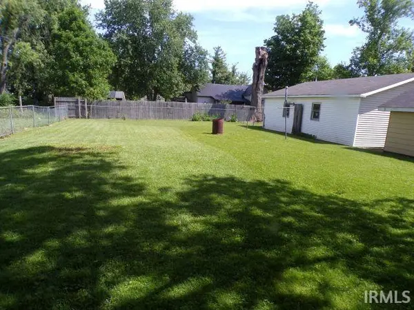 504 S Walnut ST, Hartford City, IN 47348