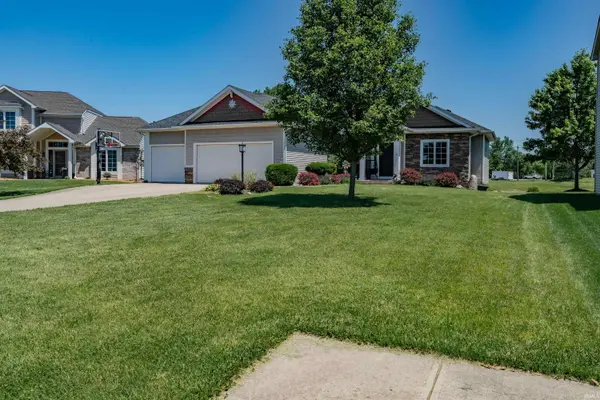 13312 Vitiano CT, Fort Wayne, IN 46845-8874
