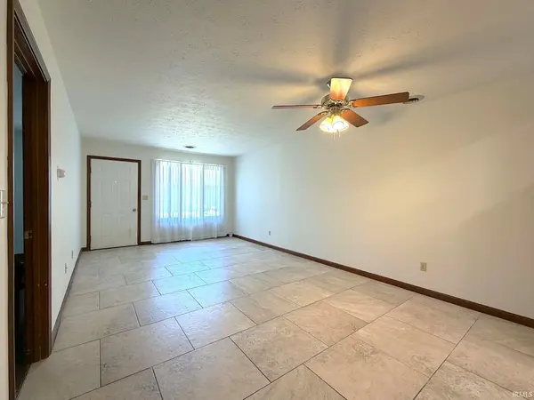 822 Woodlawn AVE #D, Monticello, IN 47960