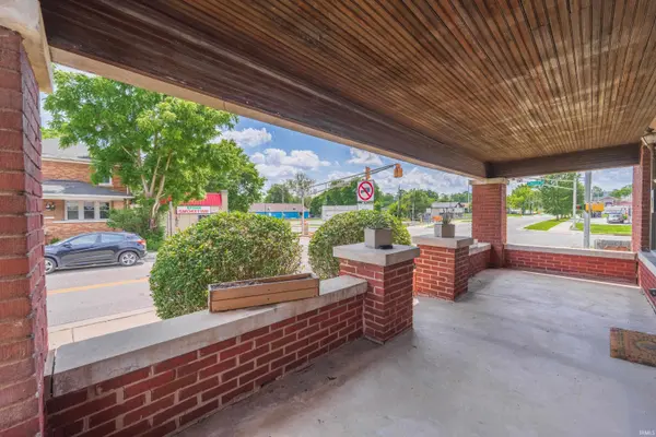 105 E 1st ST, Bloomington, IN 47401