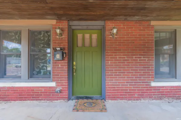 105 E 1st ST, Bloomington, IN 47401