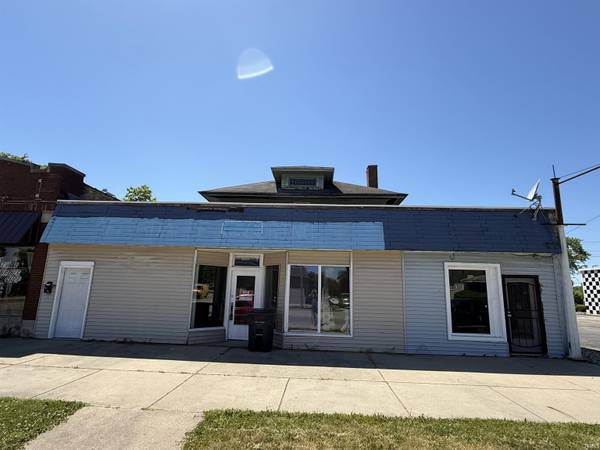 2029 S Michigan ST, South Bend, IN 46613-2326