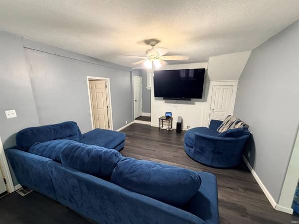 2737 Hoagland AVE, Fort Wayne, IN 46807