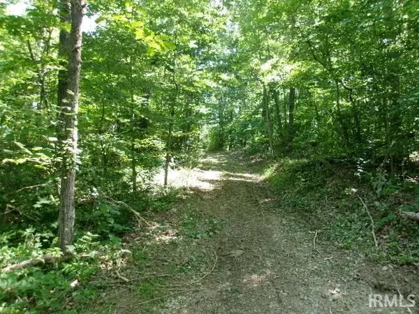 N Ferry RD, Bloomfield, IN 47424
