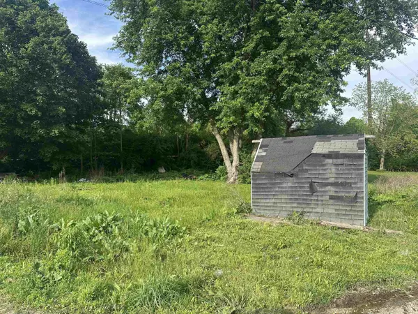 3825 Walnut ST, West Lafayette, IN 47906