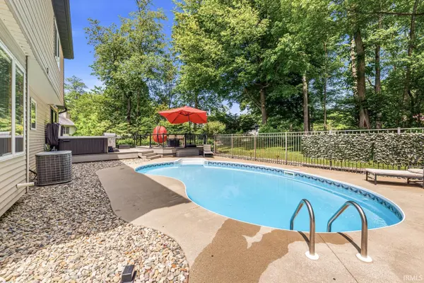 26416 Olympic Club DR, South Bend, IN 46628