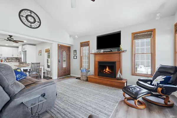 595 Lane 101 Hamilton Lake ***, Hamilton, IN 46742