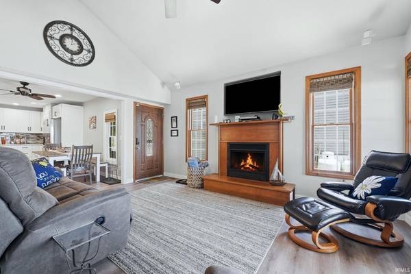 595 Lane 101 Hamilton Lake ***, Hamilton, IN 46742