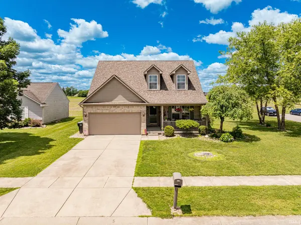 665 Redwood DR, Pendleton, IN 46064
