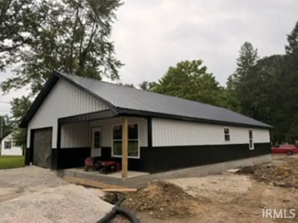 224 N First ST, Mitchell, IN 47446