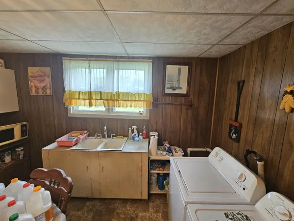 702 S Durbin ST, Bicknell, IN 47512