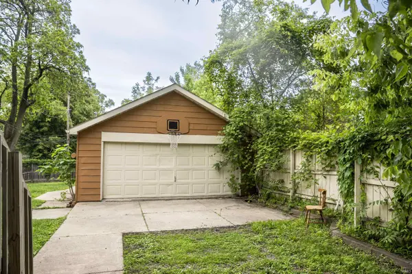 1332 W Washington BLVD, Fort Wayne, IN 46802-4113