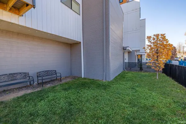 116 W Mishawaka AVE #204, Mishawaka, IN 46545