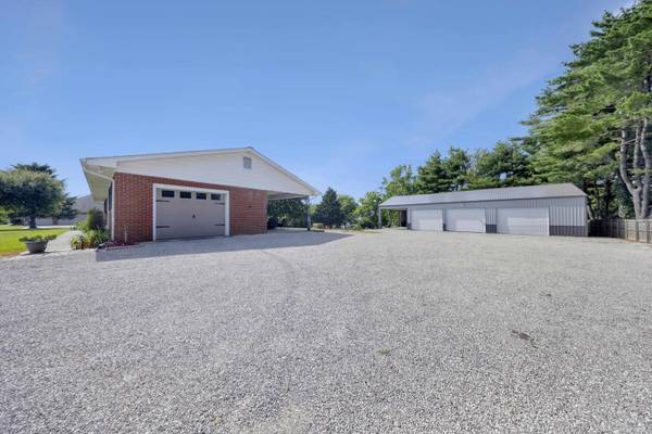 7688 Vann RD, Newburgh, IN 47630
