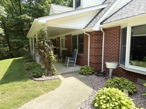 2636 Country Club RD, Spencer, IN 47460-5424