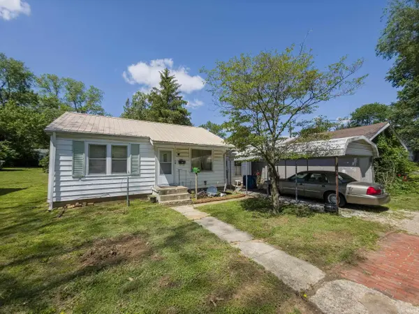 426 E 7th ST, Mount Carmel, IL 62863