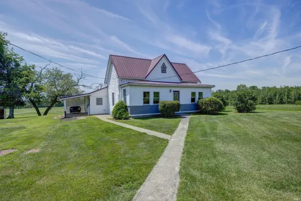 4699 Moss RD, Boonville, IN 47601-9136