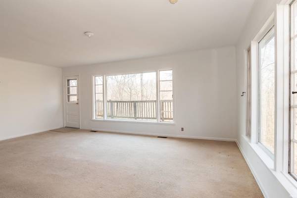 645 W Sylvan LN, Bloomington, IN 47404