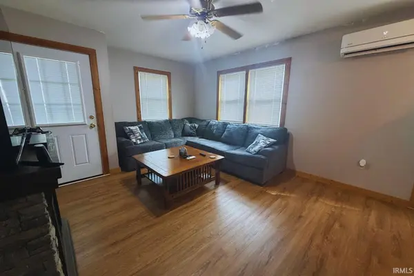 9845 E Jackson ST, Otwell, IN 47564