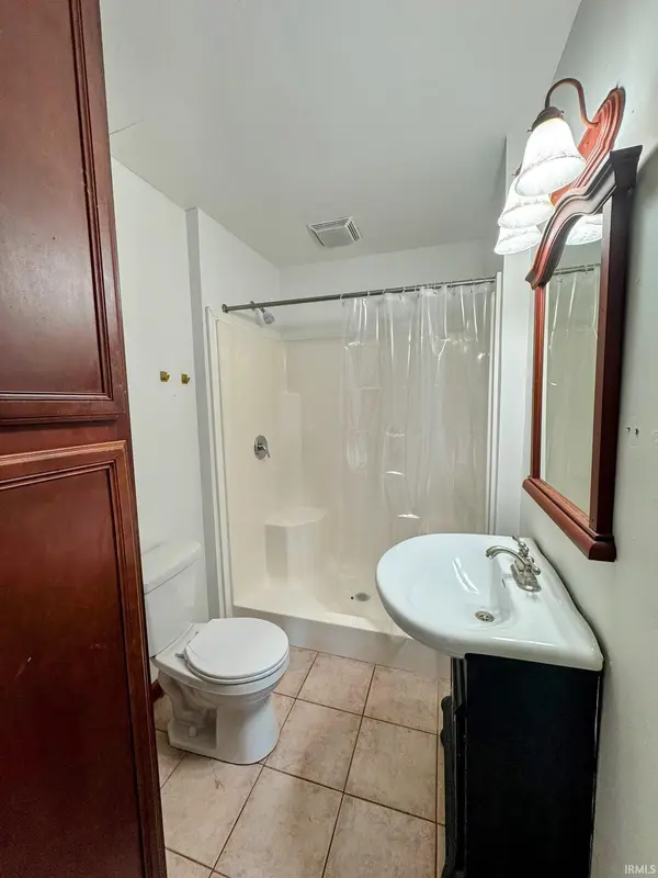 2324 E Riverside DR, Evansville, IN 47714