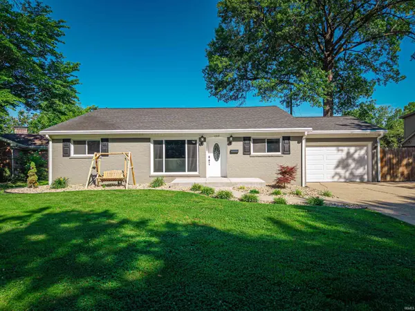 1317 Continental DR, Evansville, IN 47715