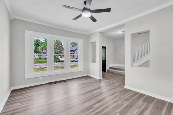 706 Richmond ST, Kendallville, IN 46755