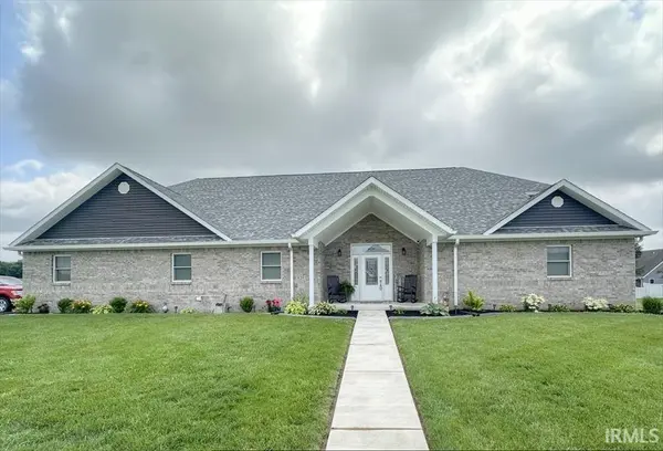820 SILVER CHARM DR, Kokomo, IN 46901