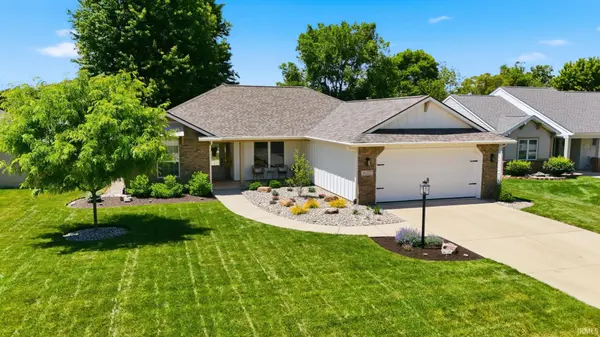 16217 Fleetwood CT, Huntertown, IN 46748-9390