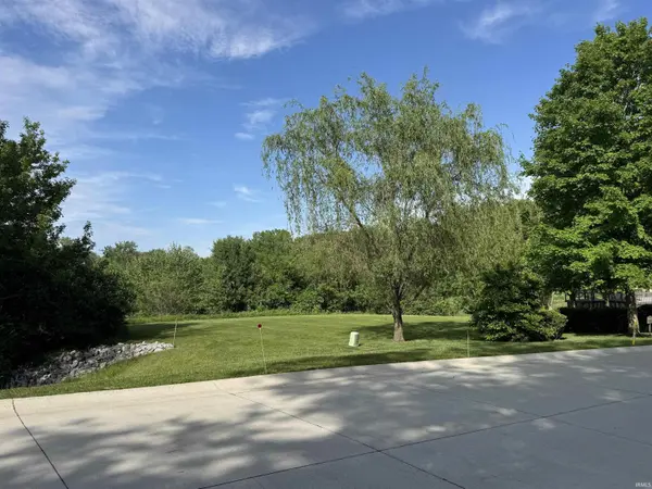 525 Shady Creek DR, Lafayette, IN 47905