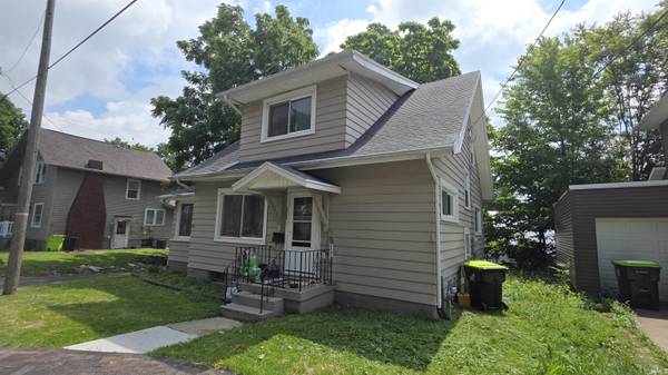 607 E Tipton ST, Huntington, IN 46750-2254