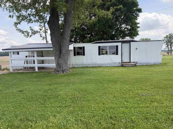 900 W SR 18 RD, Hartford City, IN 47348