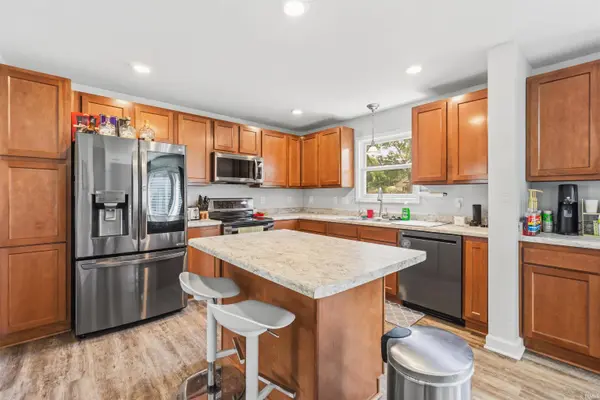 1953 Lola DR, Marion, IN 46952