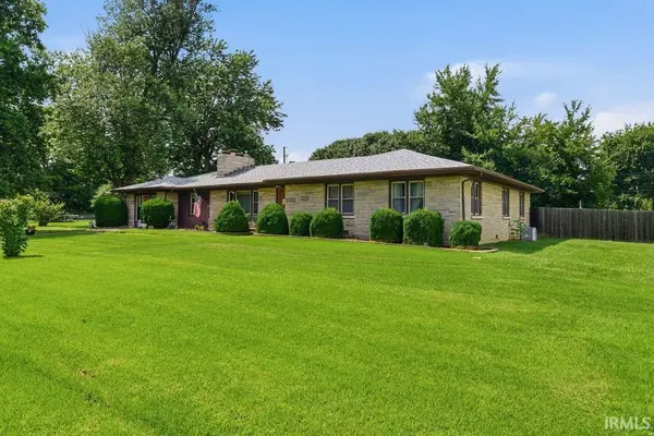 828 Lauer LN, Tell City, IN 47586