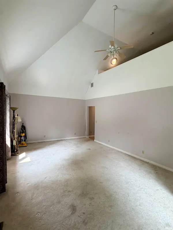519 Valley View LN, Lafayette, IN 47905