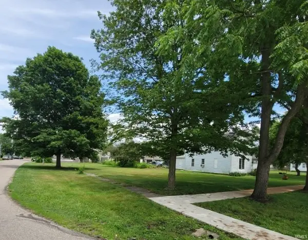 407 Kentucky ST, Walkerton, IN 46574