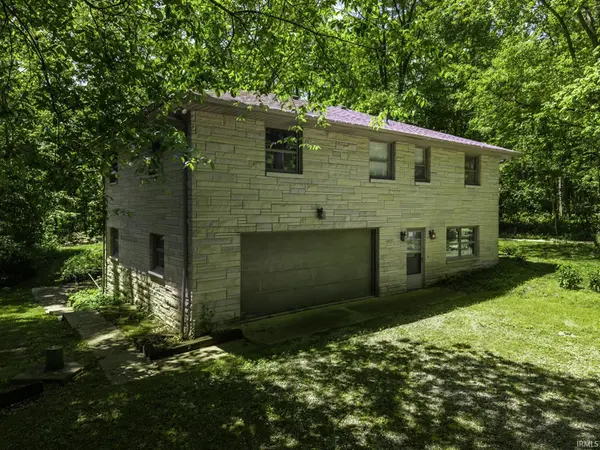 3409 Rosewood DR, Fort Wayne, IN 46804-6111